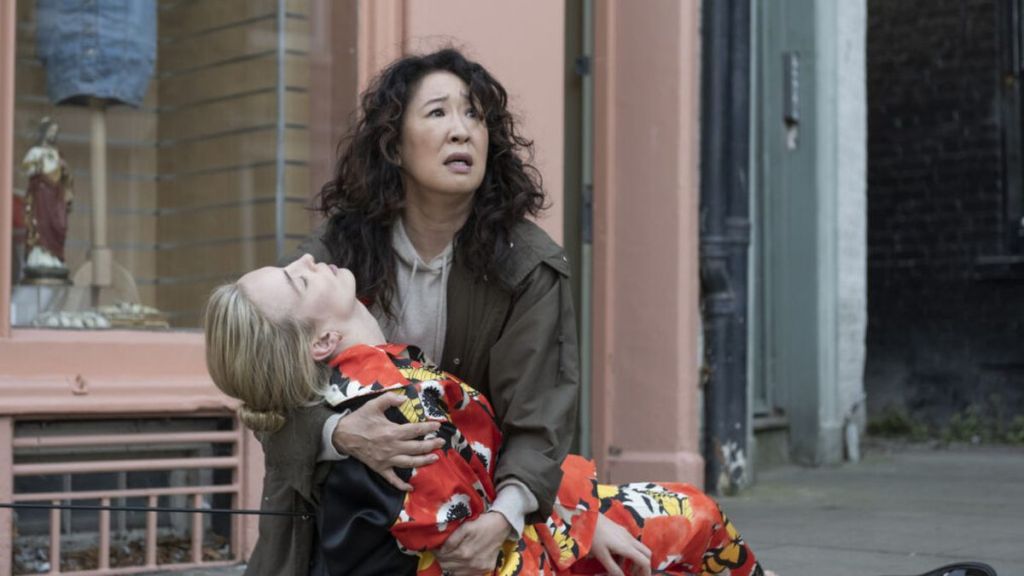 MeuGamerbr's tweet photo. Confira o teaser do episódio 4×07 de Killing Eve (Dupla Obsessão) #KillingEve #villanelle #SandraOh #4x7 #Serie #BBC #Streaming #MeUGamer https://t.co/ft2u1G2A22 https://t.co/nNg0mCoXhM