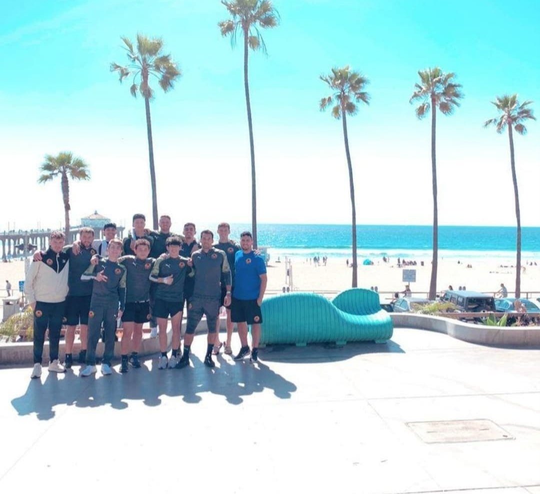 RafaLH23's tweet photo. Gran fin de semana por California de dónde tuvimos dos partidos en apenas 24h. Pese a las adversidades y dureza del rival fuimos fieles a nuestro modelo de juego. Y nos traemos a casa 4 puntos. 
Seguimos en una buena dinámica de trabajo y trabajando juntos por un mismo objetivo. https://t.co/dDv9CRTN70