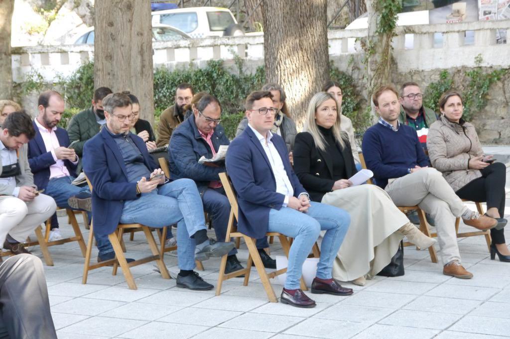 Esta mañana he tenido el privilegio y el honor de presentar en #JaenNuevoMilenio de <a href="/DiarioJAENes/">Diario JAÉN</a> a un gran Alcalde como lo es  <a href="/robertomj_/">Roberto Moreno</a> que da ejemplo de su compromiso, trabajo y gestión a diario por hacer la vida mejor a los #torreños
Esta es nuestra fórmula y funciona
💪🏼💙