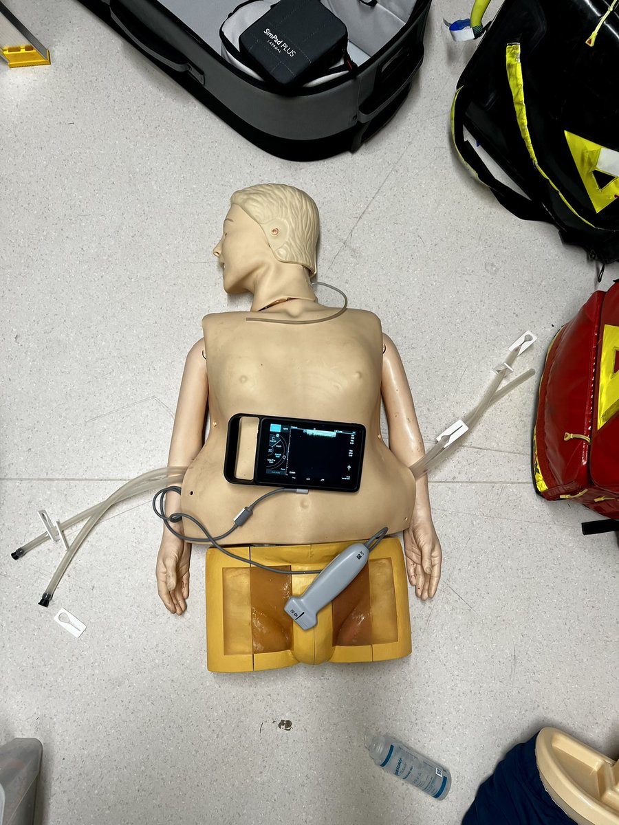 Version 2.0 of our vascular access trainer was welcomed back to the HEMS base today!

✅Acoustic perfection -even without fluid in vessels
✅Rescue Annie connector
✅Reduced leakages
✅Anatomically 👌
✅REBOA ready 💪

#VärmlandHEMS #vascularAccess