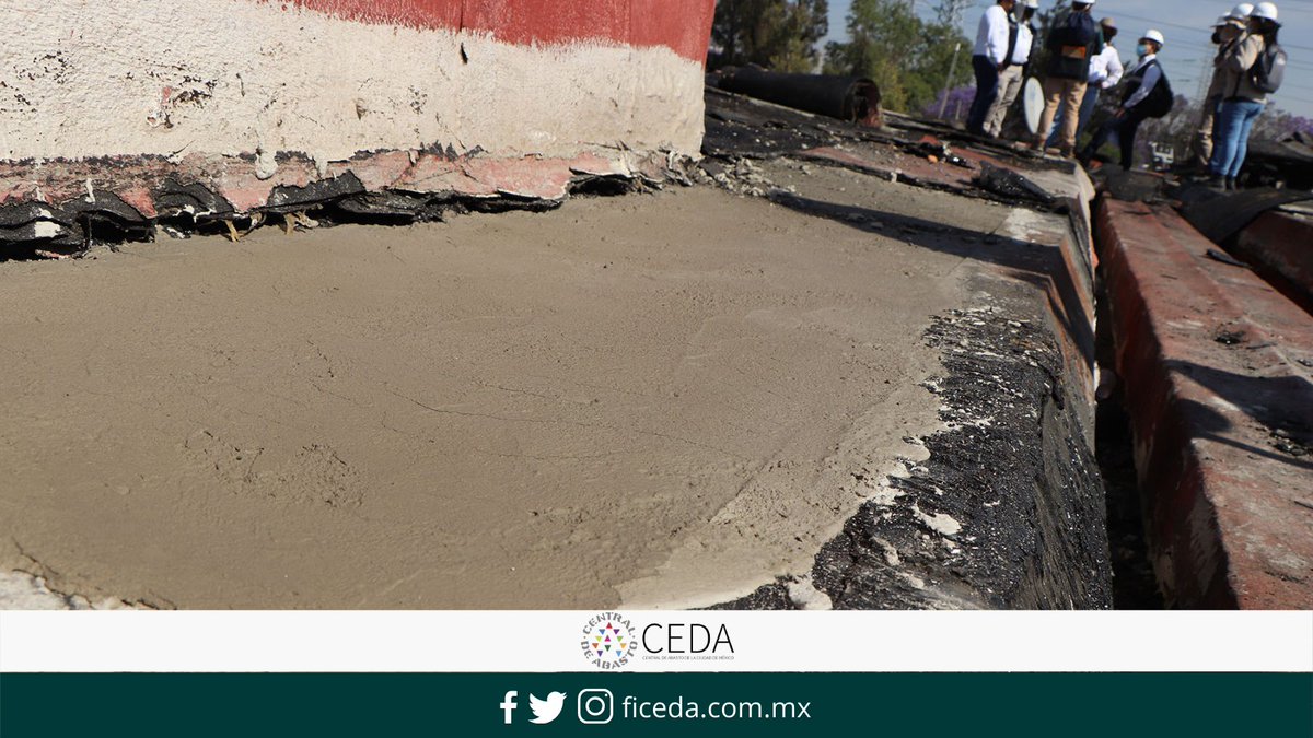 Ficedacomunidad's tweet photo. Los trabajos de impermeabilización de las naves A-B e I-J donde se ubicarán los #SFGD, consisten en:
🔸 Retiro del impermeabilizante existente.
🔸 Nivelación de las áreas requeridas.
🔸 Colocación de primario.
🔸 Colocación del nuevo impermeabilizante. https://t.co/sGdVtKXak2
