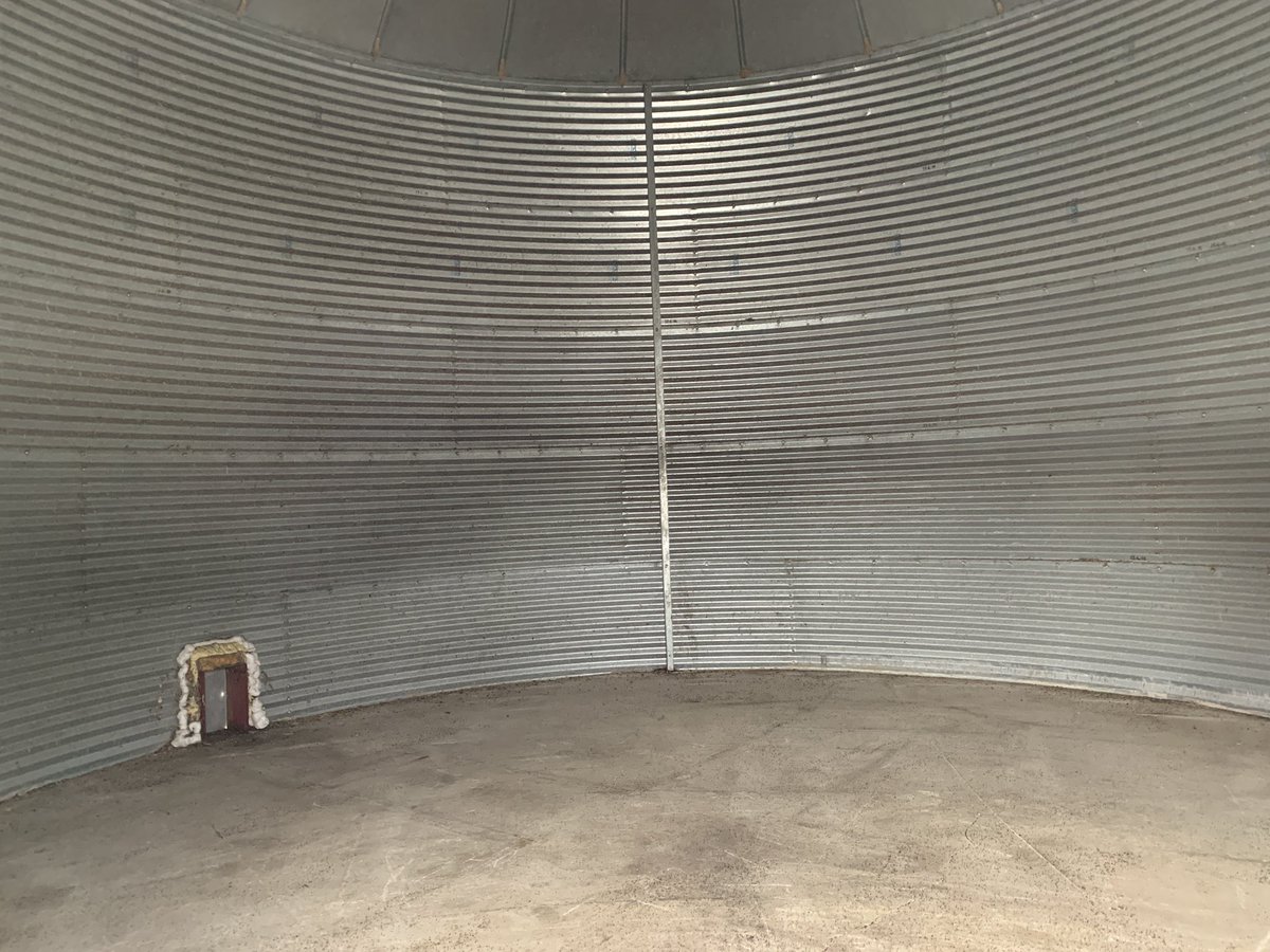 Aggeez28's tweet photo. Anyone wanting 2 x 3200 bu 19’ bins? Yours if you can move them by 3rd week of April. Otherwise crushing them. Perfect shape. Aeration duct work goes with them. DM me if want more info. There are other bins if interested as well. Grain Sampler tubes installed in these 2. https://t.co/4x9smvHB88