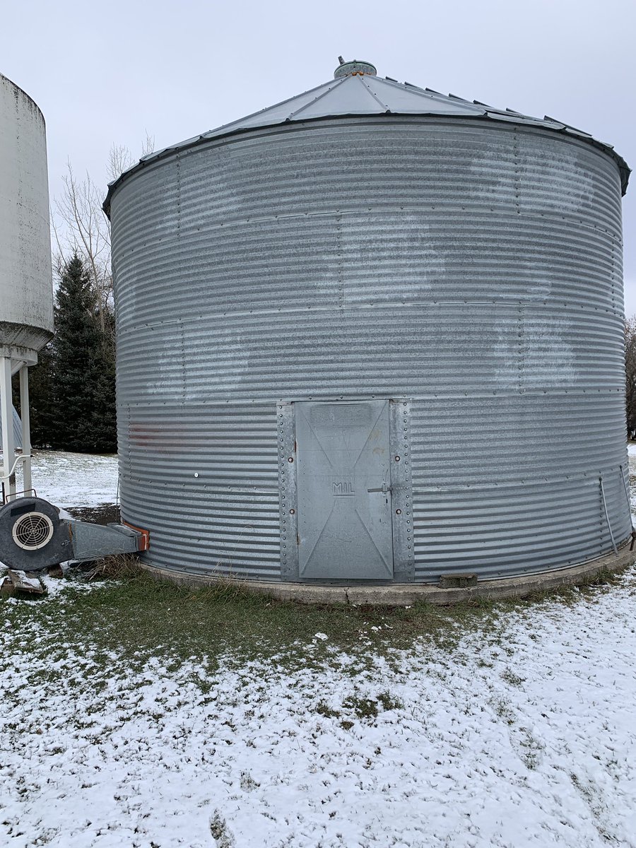 Aggeez28's tweet photo. Anyone wanting 2 x 3200 bu 19’ bins? Yours if you can move them by 3rd week of April. Otherwise crushing them. Perfect shape. Aeration duct work goes with them. DM me if want more info. There are other bins if interested as well. Grain Sampler tubes installed in these 2. https://t.co/4x9smvHB88