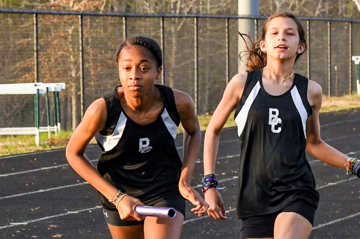 🏁 One Track Mind Bearcats! These photos and more of Brookland Cayce Track and Field vs River Bluff are now on GoFlashWin.com. RT and Follow.