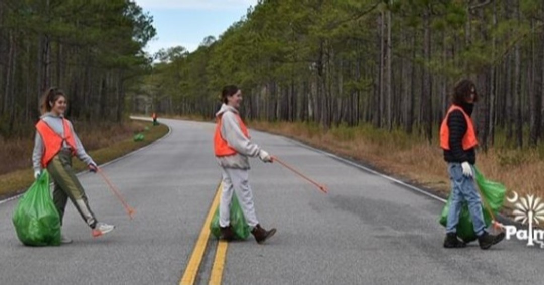 CofCSNES's tweet photo. SSM students Hannah LeJeune, Sophia Bernstein, and Tanner Veatch recently participated in a clean up of the Francis Marion National Forest! They spent most of their day picking up litter to make the road adjacent parts of the forest cleaner, one trash bag at a time. #cofcssm https://t.co/Gr3Bt9FBB7