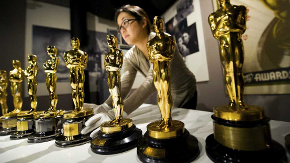 cadenapolitica's tweet photo. ¿Quiénes y cómo se eligen a las y los ganadores de los premios #Oscar?
#CadenaPolitica #CadenRadio #Estilo #Cine

https://t.co/EKniSe7BSJ https://t.co/EeKZM2UIJE