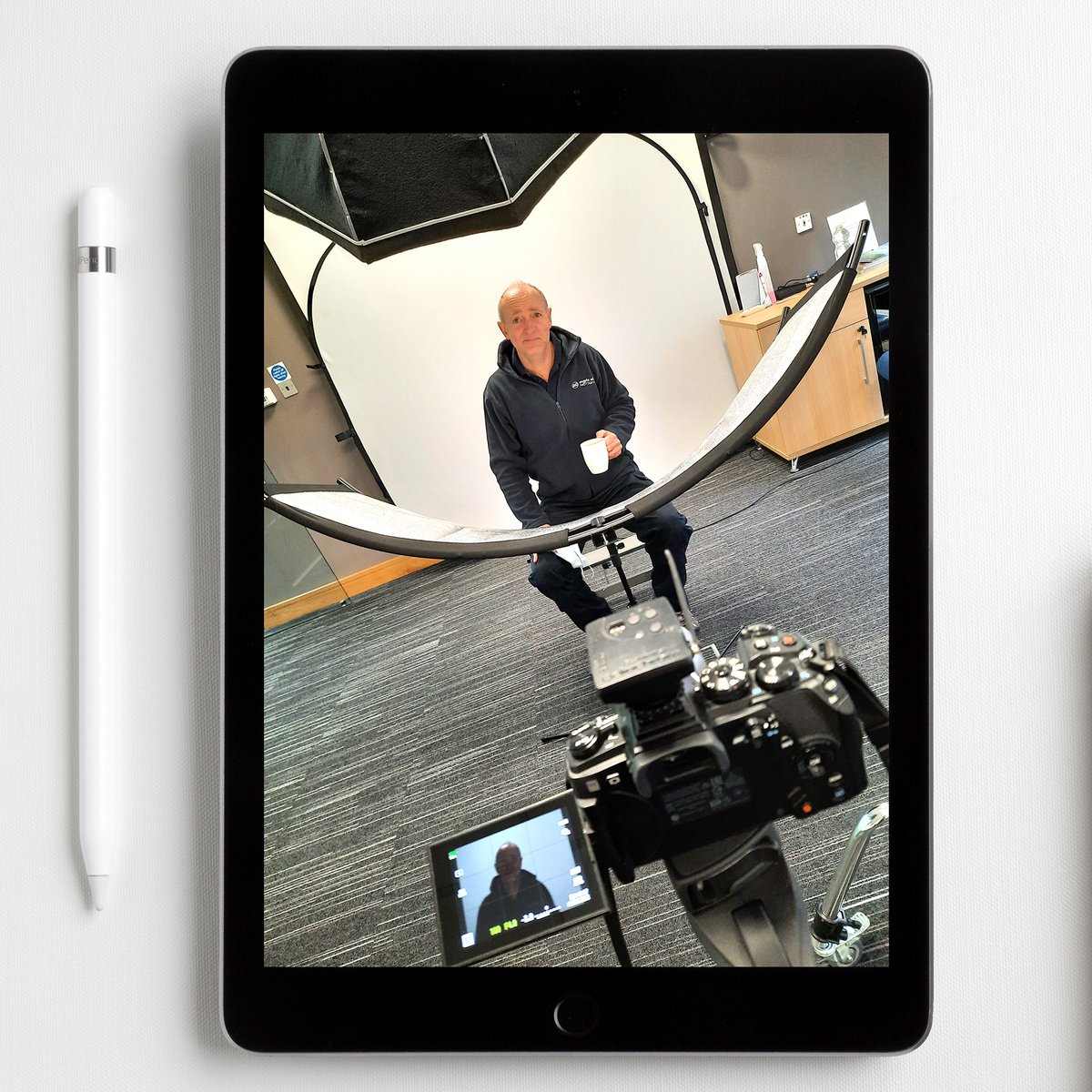 My favourite behind the scenes photo of the past month.  #headshots #businessportraits #teamwork