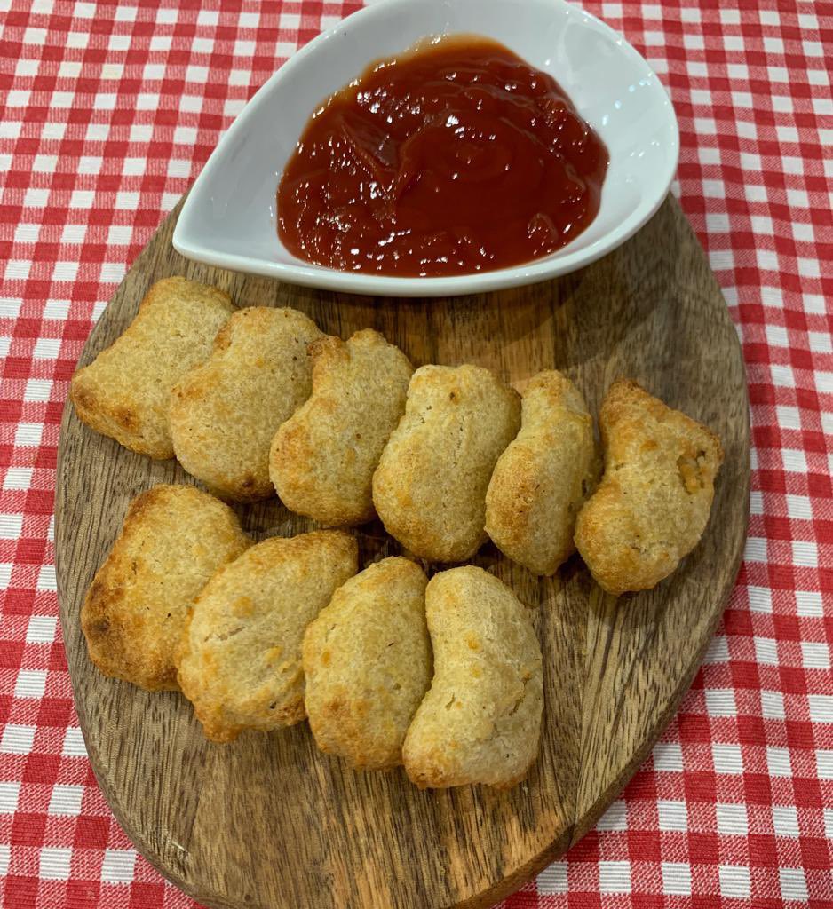 BCgranada's tweet photo. Lunes‼️ Hoy la receta son nuggets al horno, perfectos para empezar la semana‼️😍
#loslunesdelaboutique #recetasdelaboutique #laboutiquedelcongelado #granada https://t.co/ay0bFmeUfz