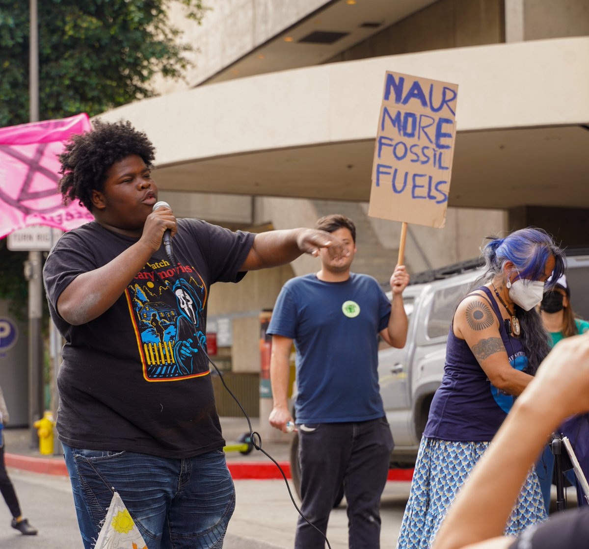 Fossil Free California tweet media