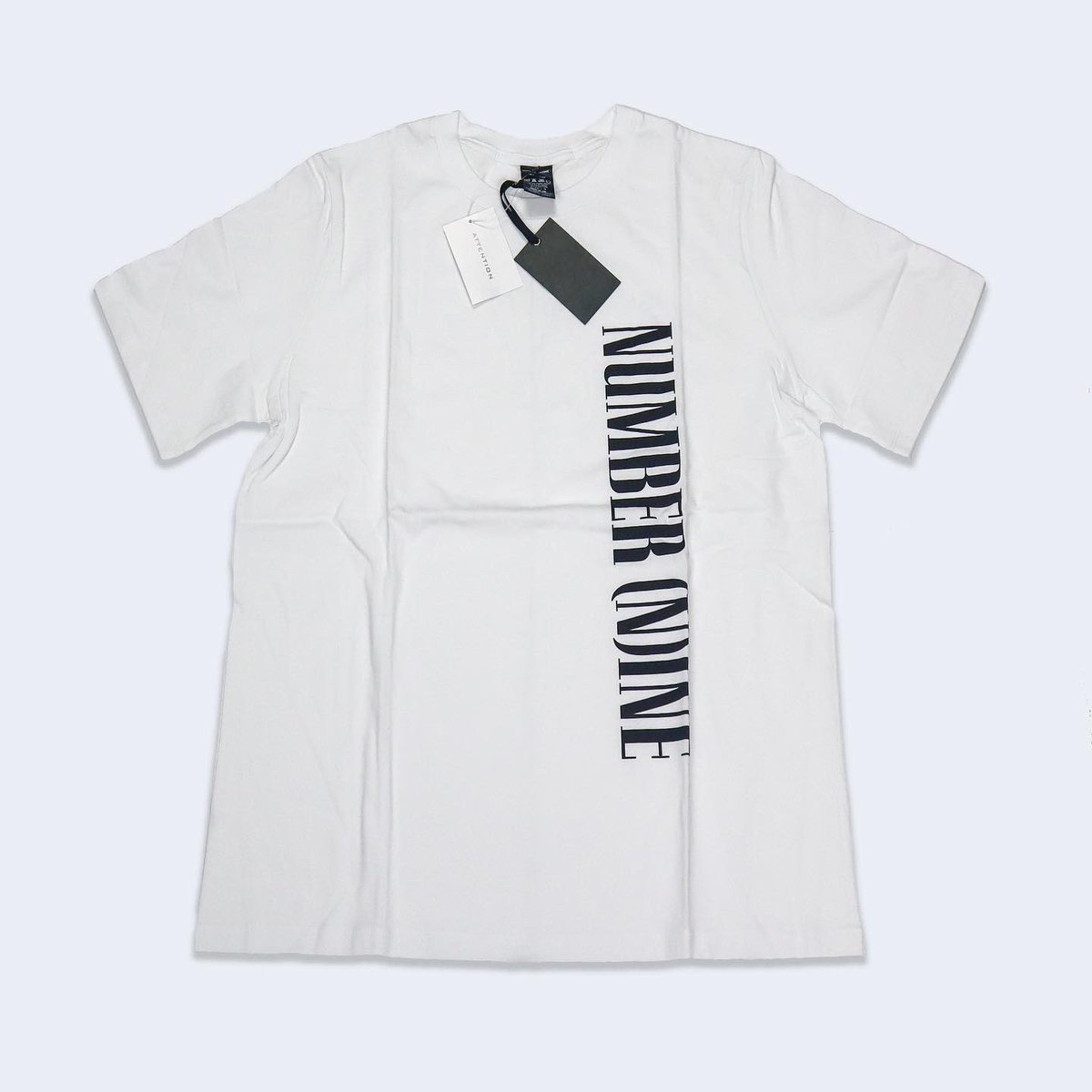 Curated479's tweet photo. Number Nine Logo T-Shirt

Classic logo graphic T-shirt. This shirt is new with tags, keep them on if you really want to show off.

Measurements:
Marked size 3 
Shoulder 17”
Chest 21.5“
Length 26“

#curated #curated479 #numbernine https://t.co/lVVEsig7jM