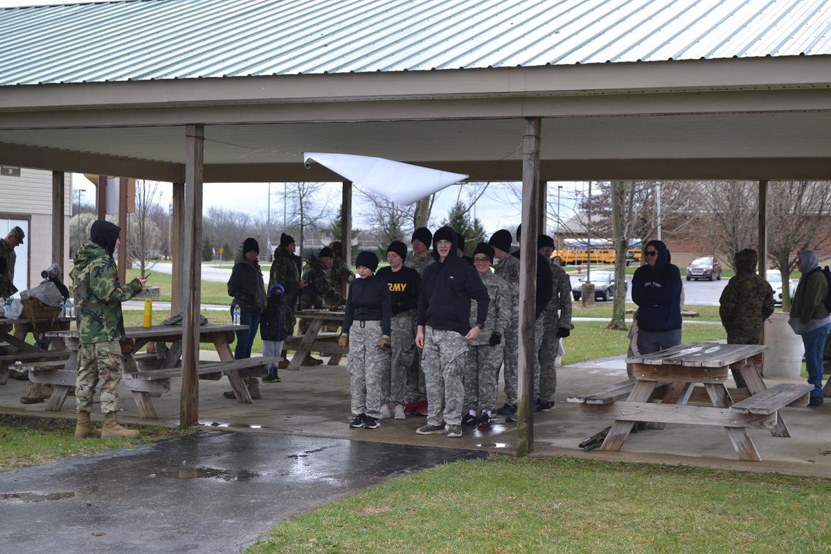 CountyJrotc's tweet photo. some picture from this weekend competition! https://t.co/3mNz6qsV0v