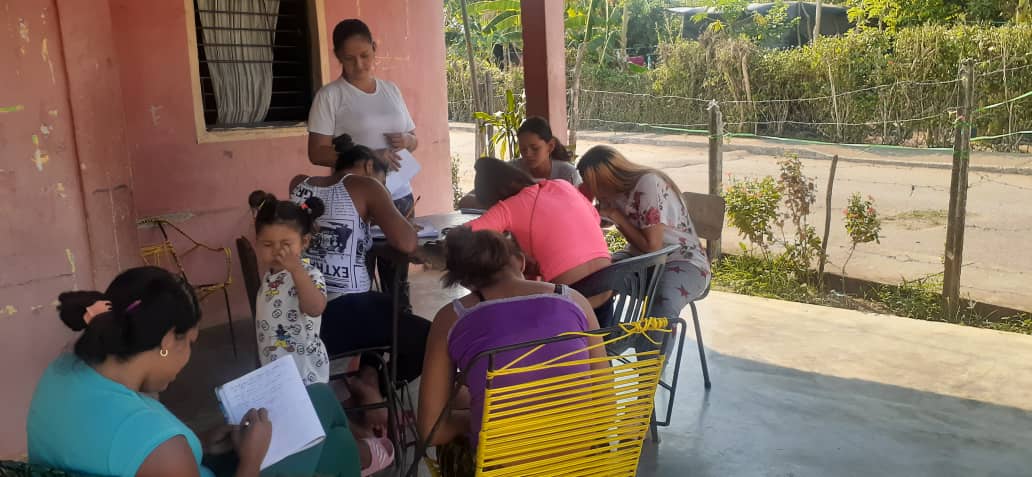 Supervisión de los ambientes educativos de la parroquia Gustavo Vegas León a cargo del Prof. Gabino Romero...
<a href="/mision_ribaslar/">Misión Ribas Lara</a>
<a href="/AurimarVargas1/">Aurimar Vargas</a>
<a href="/CarolaysFalcon/">Carolays Rodriguez</a>
<a href="/NicolasMaduro/">Nicolás Maduro</a>
@MPPEDUCACION
<a href="/Alc_SimonPlanas/">Alcaldía de Simón Planas</a>