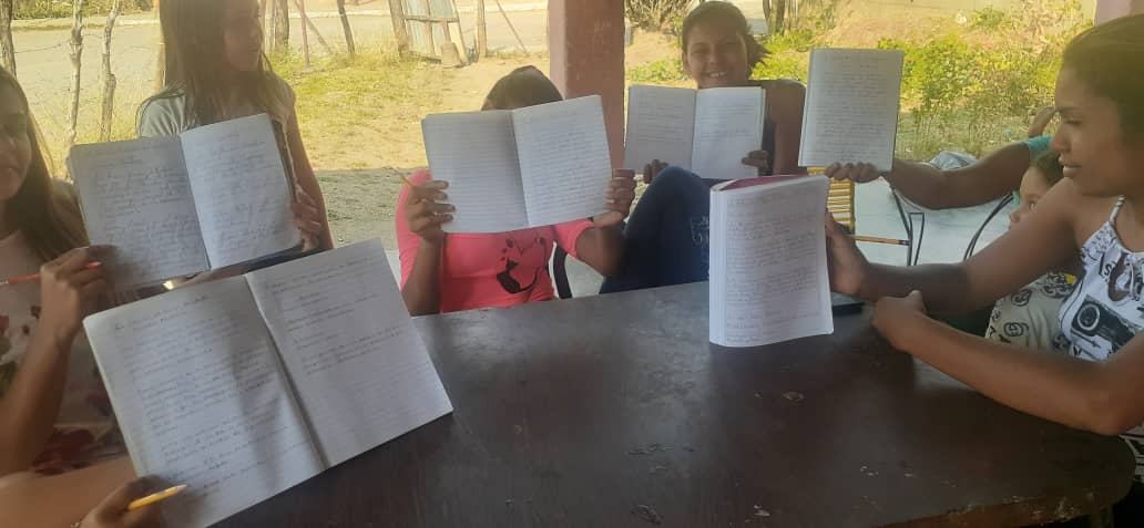 Actividades de Vencedores del ambiente a cargo de la Facilitadora Yesica cordero...
<a href="/mision_ribaslar/">Misión Ribas Lara</a>
<a href="/AurimarVargas1/">Aurimar Vargas</a>
<a href="/CarolaysFalcon/">Carolays Rodriguez</a>
<a href="/NicolasMaduro/">Nicolás Maduro</a>
@MPPEDUCACION
<a href="/Alc_SimonPlanas/">Alcaldía de Simón Planas</a>