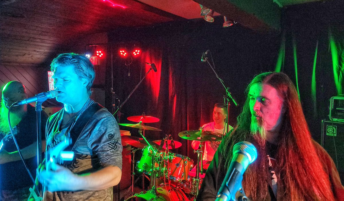 3rd_deck's tweet photo. Just a few pics from our #eprelease party on 3/26 at Captains Cabin Pub in Mission, BC... twas epic! Thanks to our good friends &amp; local legends @randomdander for sharing the stage! #IndieMusic #livemusic #3rdDeck

https://t.co/lCUYWYYkvp https://t.co/8G6IcqUSjY