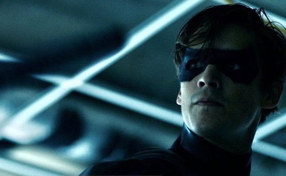 A new image of Brenton Thwaites as Nightwing in DC’S TITANS season 4 has been released. 

#DCTitans