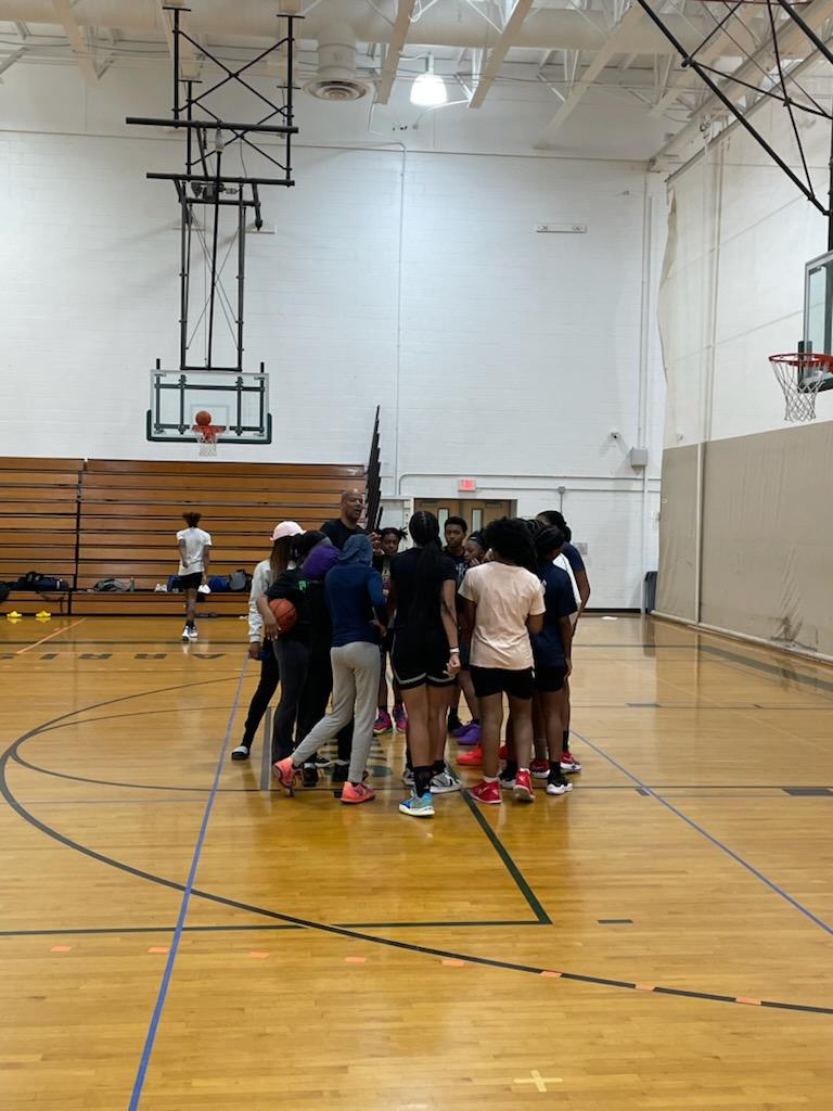 Lady_Playmakers's tweet photo. Our Family just got BIGGER💪🏾! Welcome Coach D Mac!! #wegohigher #🔒in #trusttheprocess 💚🖤 https://t.co/rGST7FGpVi