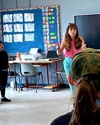 SandraOman1's tweet photo. Another week, another project! Straight down to Waterford today in chat and make music in 4 schools as part @B_V_O_F @MGWaterford 's #DiscoverSinging and #DiscoverOpera projects. Talked about the many aspects of opera, listened to them sing #vapensiero #verdi & we sang together! https://t.co/QOFnxouZoG