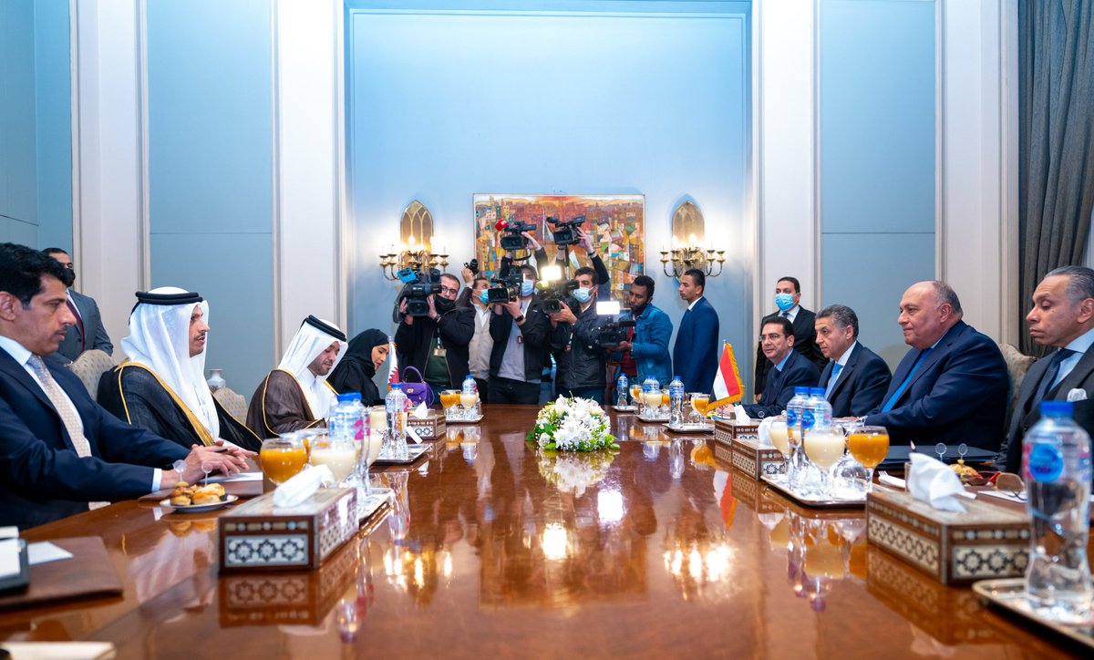 Arab_Intel's tweet photo. 🏛🇪🇬 #Égypte | À peine de retour du sommet #Neguev, le ministre des affaires étrangères égyptien Sameh #Choukri reçoit ses homologues de la #Grèce 🇬🇷 et du #Qatar 🇶🇦 au #Caire la même journée. https://t.co/gGxTY1BH4R