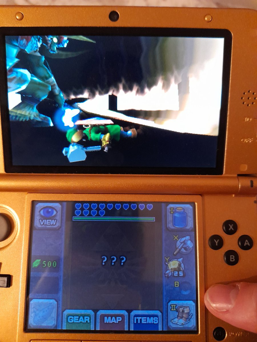 CaptainN1981's tweet image. Oh no! Link got defeated by Ganon... 

This means we're moving on to the first game in the 'Hero Defeated' column from the Official Zelda Timeline: A Link to the Past!
#Zelda #OoT #Nintendo #3DS #ALttP