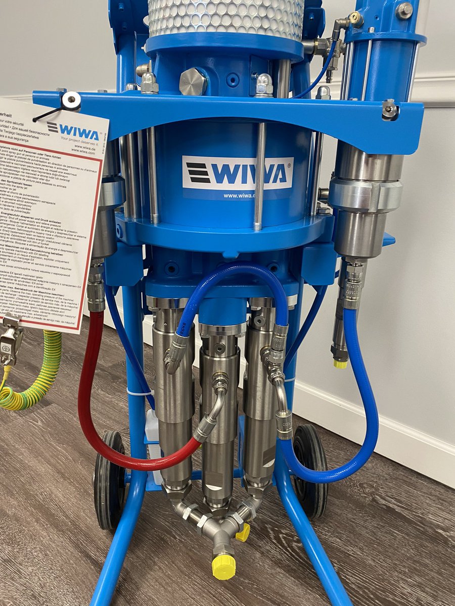 WIWALLC's tweet photo. The new WIWA DuoMix 230 Mini series. Extremely compact and portable, the DuoMix Mini is available for mixing ratios from 1:1 to 6:1 and offers up to 6190 psi spray pressure! Contact WIWA for more details! https://t.co/3nQaAQSwYK