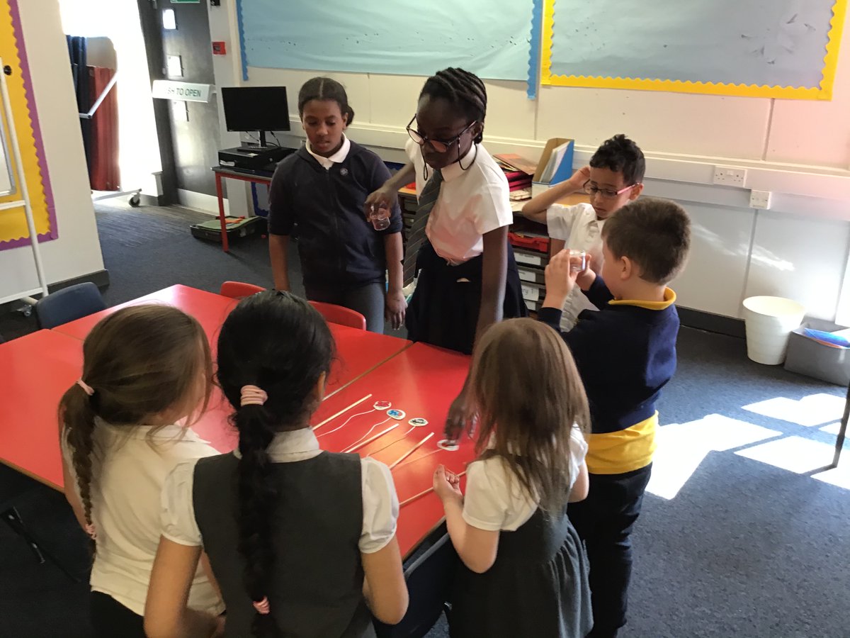 MrsChalmers3's tweet photo. Another fantastic afternoon celebrating STEM, led by our Young STEM leaders. I am amazed at how inspiring and engaging our YSL are! @BarmullochP @YoungSTEMLeader https://t.co/JjlaSBg0y3