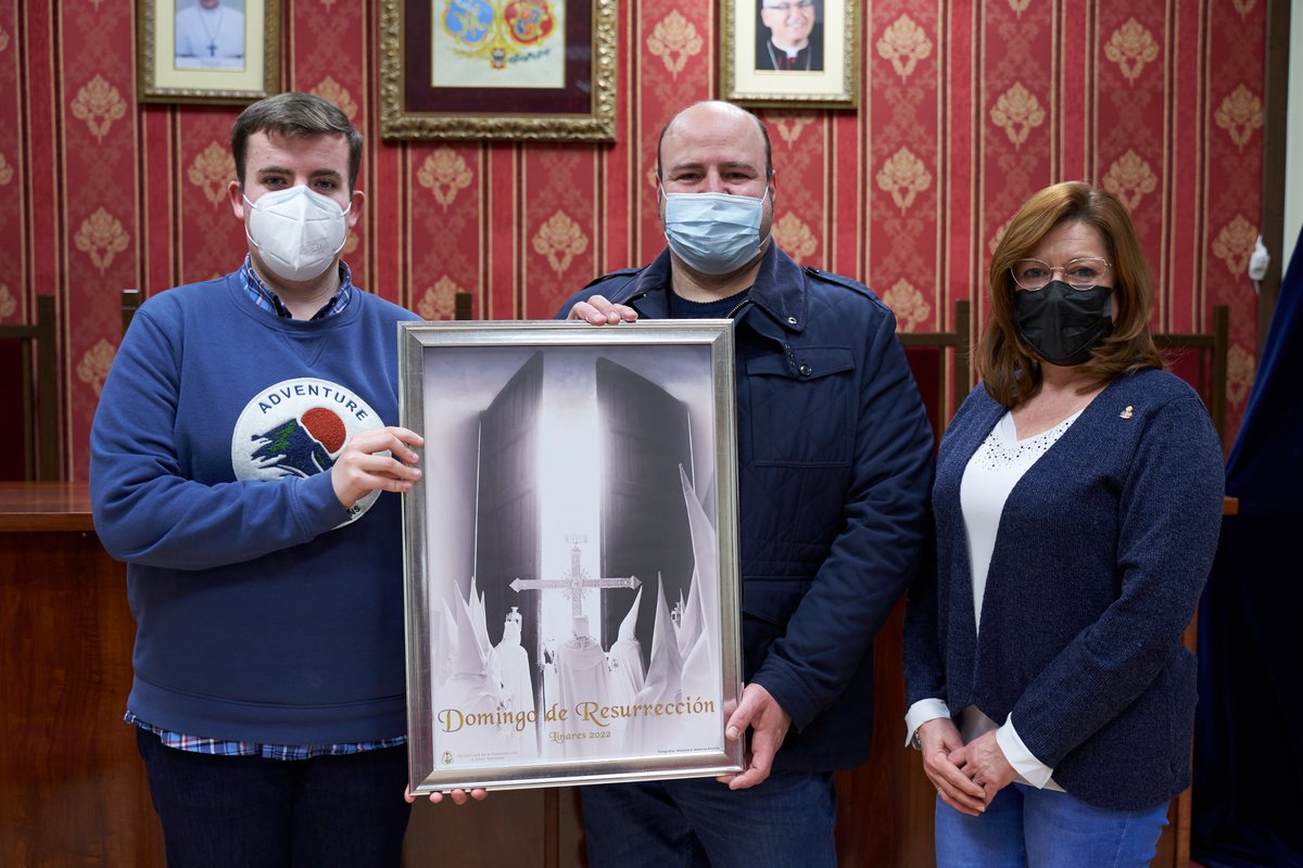 Cartel anunciador del Domingo de Resurrección en Linares, obra del fotógrafo linarense Alejandro Valderas.