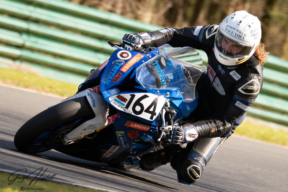 StevieRRN's tweet photo. 2018 Senior Manx GP winner Matt Stevenson showed strong form at Croft, #roads, #croft, #ttprep, Photo by @GTHpicsnaps https://t.co/zwPnrg0MWW