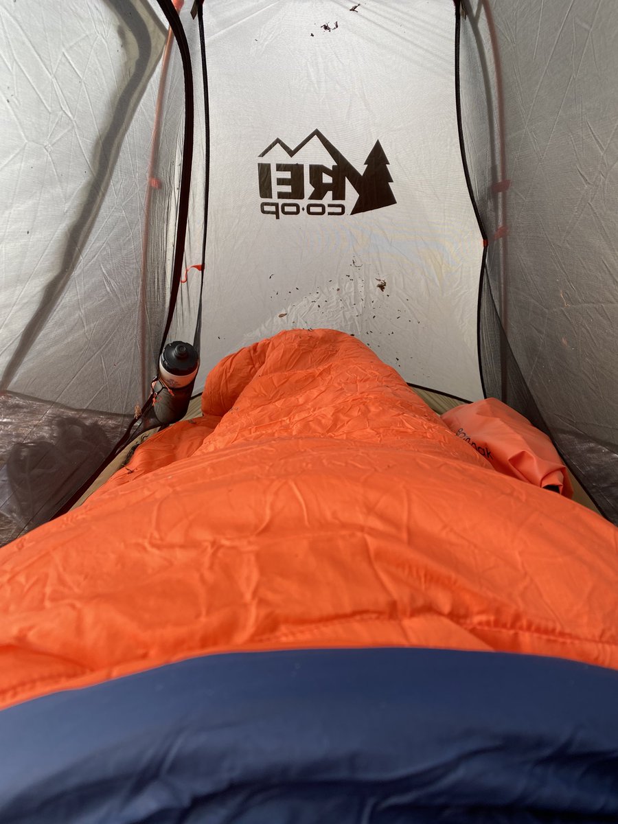 danielmills's tweet photo. Sleeping with ⁦@Big_Agnes⁩ tonight. #Potomac #PointOfRocks #19° https://t.co/6xgRTjRotd