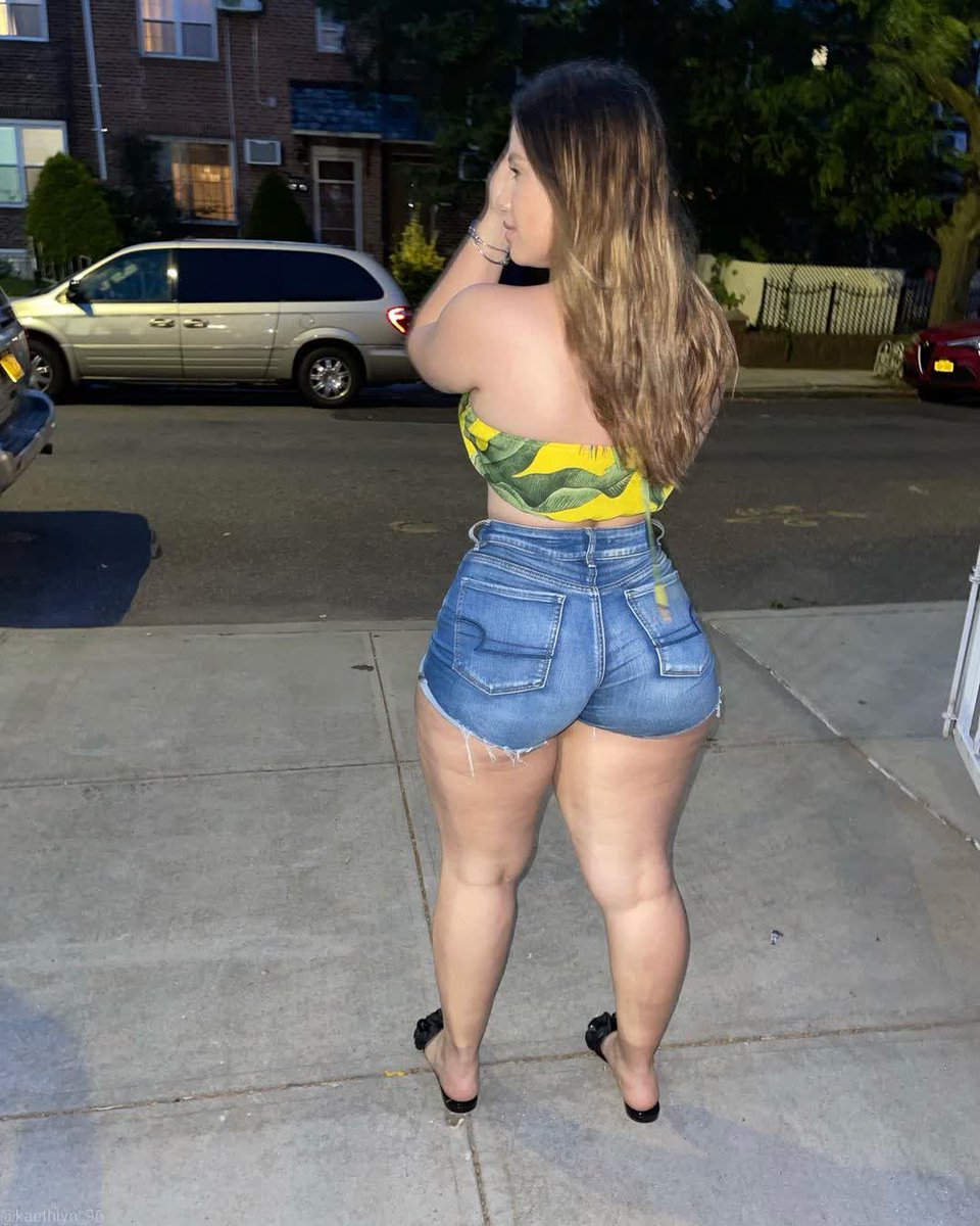 Heart Shape Booty tweet media