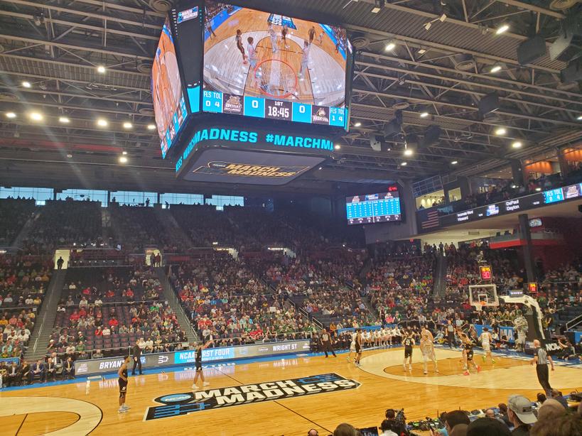 And the game begins...go dawg!