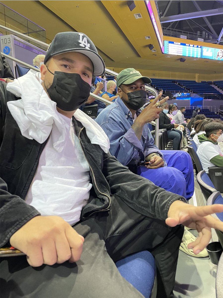 ECMS-Gardena students had the opportunity to attend the UCLA Bruins vs. Colorado Buffaloes Women's Basketball game. This was one of our first field trips of the semester and everyone had fun. It was great for students to mix and mingle with one another off campus!