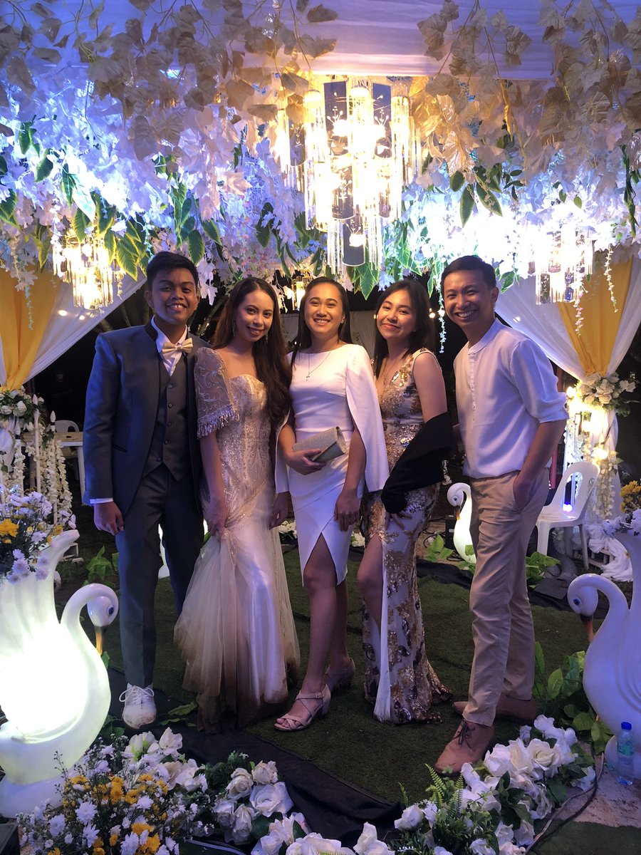 joerilay's tweet photo. Happy Golden Wedding Anniversary Auntie Linda &amp; Uncle Marcos 💛

📍Armando’s Farm https://t.co/Gl0ze3DUkA