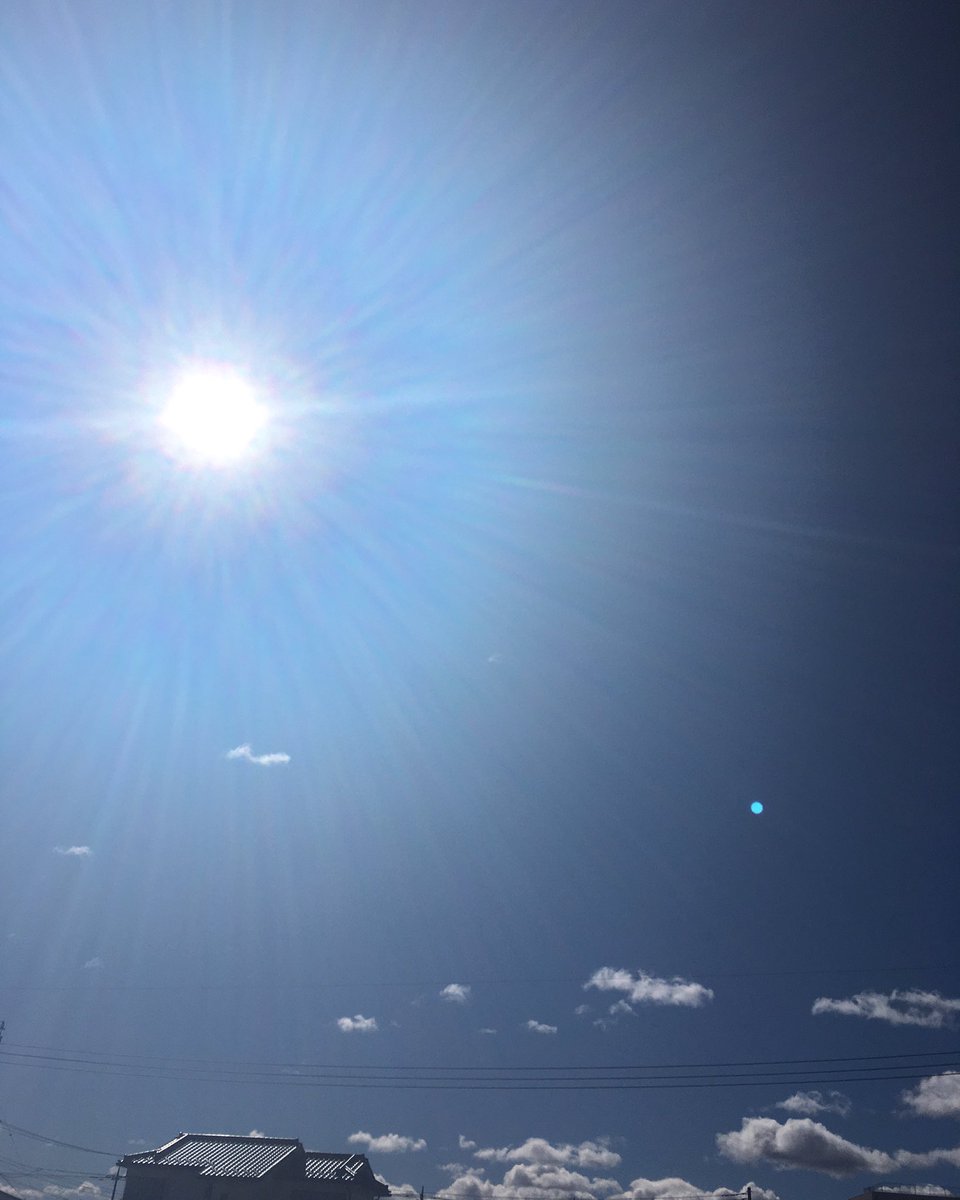 Bukowski_bugerh's tweet photo. 昨日の地震は大丈夫でしたか？

2度揺れがありました。
福島県・宮城県で6強の地震
だったみたいです。 https://t.co/6LJ9s2F9UC