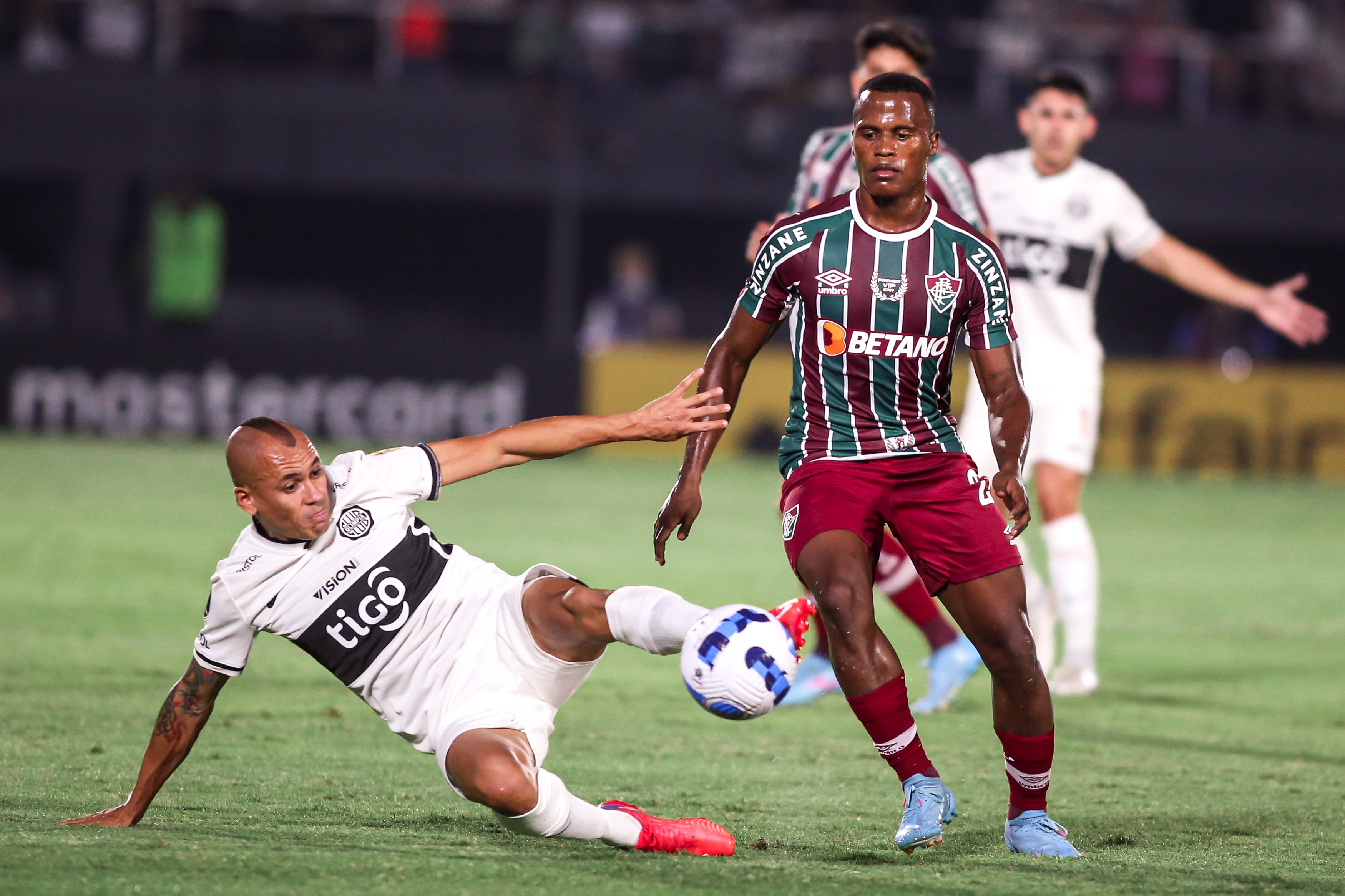 Olimpia superó por penales al Fluminense y jugará la fase de grupos de la Copa Libertadores