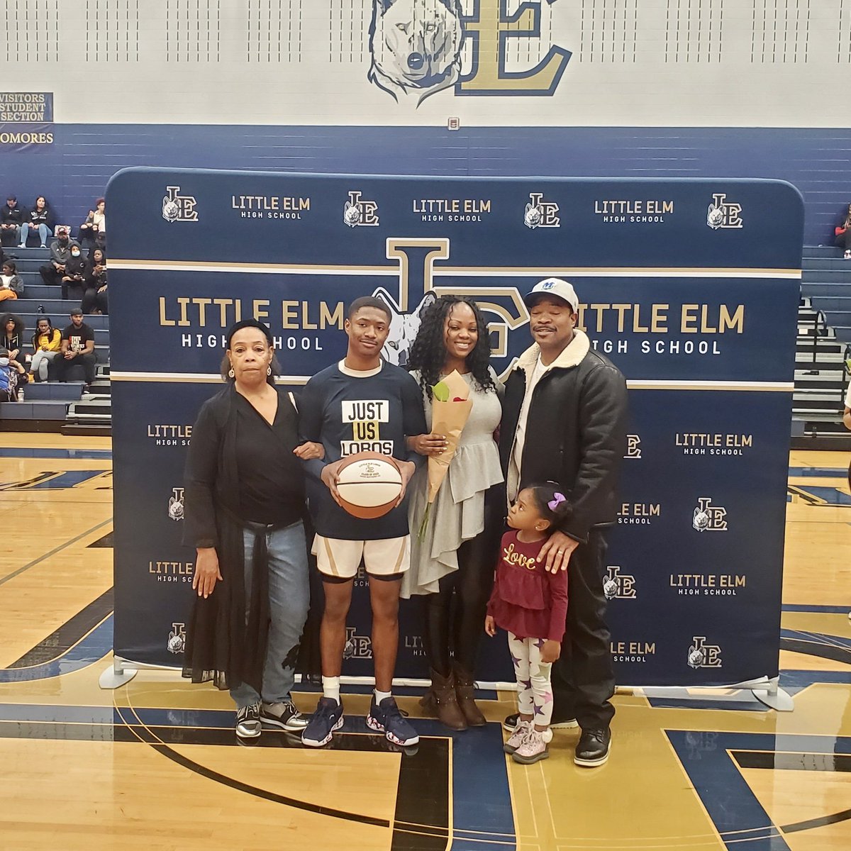 LEBoysLoboHoops's tweet photo. In closing out the 2021-2022 season with our end of the year banquet last night, we would like to wish our senior student-athletes the best of luck with their future endeavors. Keep #Hunting @LEISDAthletics https://t.co/VkVWVPSWiY