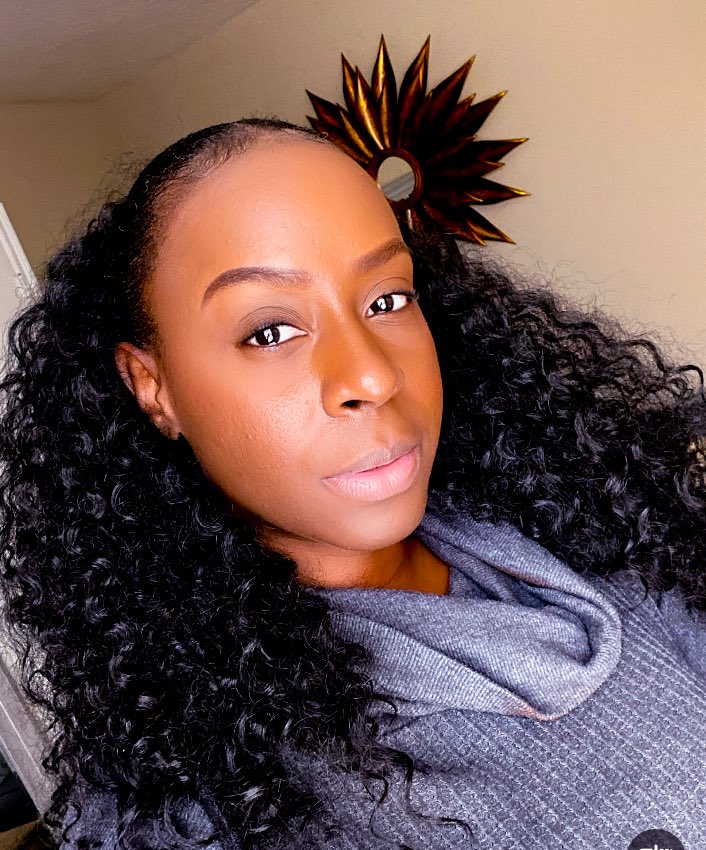 hawkins_corner's tweet photo. ❤️🌻🤗🌞
•
•
•
•
#naturalhair #teacher #fashion #style #beauty #makeup #fitness #blackexcellence #tiktok https://t.co/8XvAD9RC9J