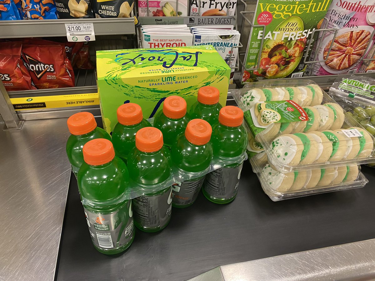 LisaPearceEdS's tweet photo. When your staff has to come back on #StPatricksDay #LetsMakeSomeNoice https://t.co/buczBjZz0k