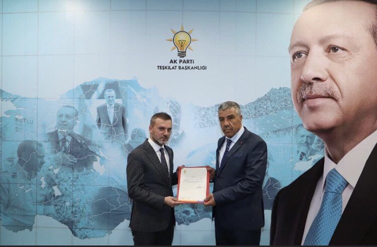 Ak parti ilçe başkanlığına 
<a href="/alican_capar/">Alican Çapar</a> başkanımız atanmıştır. 
Geçmiş dönem başkanı 
<a href="/nimetkaya04/">Nimet KAYA</a> ya göstermiş olduğu emeklerden dolayı teşekkür ederiz 
İlçemize hayırlı olsun.
<a href="/akgenclikagri/">AĞRI AK GENÇLİK 🇹🇷</a>