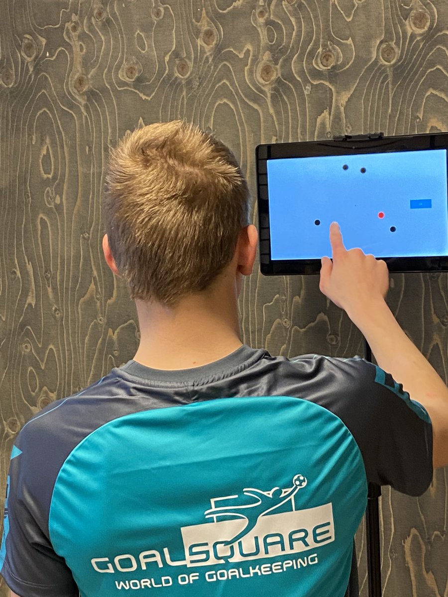 walharth_gs's tweet image. Today visual reaction test with our young GK Fabien @Senaptec training labs in H20 esports center in Purmerend/Amsterdam, NL. @GoalSquare