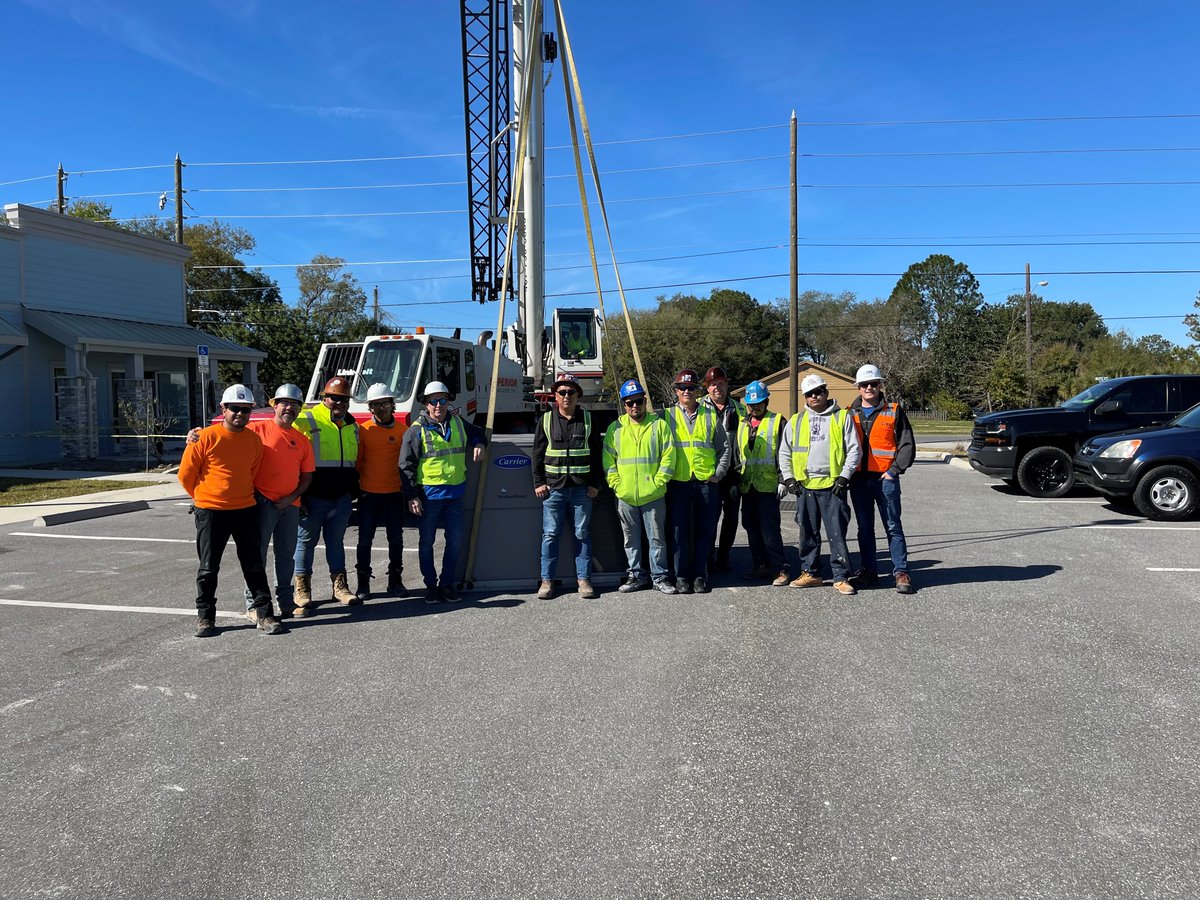 SuperiorRigging's tweet photo. Recently Superior had the privilege of donating a 75-ton crane to assist Energy Air and Westbrook Mechanical in setting the Equipment they donated to  @ShepherdsHope in Winter Garden, FL.

#SRE is thankful to be part of such an amazing project! #MakingTheToughLookEasy https://t.co/N2RTpdT8XX