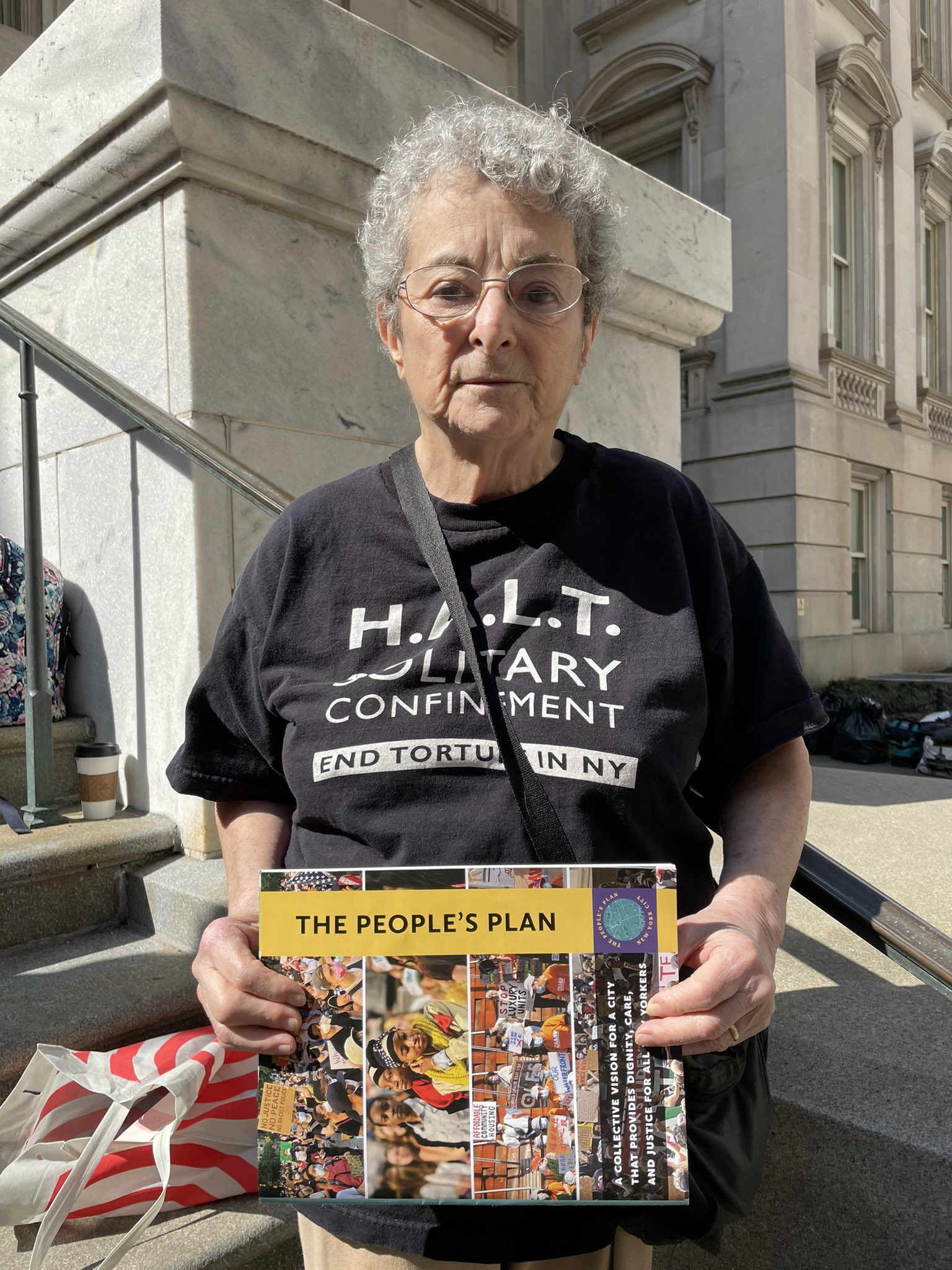1 pic. the FY23 proposed budget fails students, tenants, workers, straphangers, & all of us. We need care, not austerity & criminalization, to ensure a #JustRecovery. Read @PeoplesPlanNYC's Budget Response signed by 100+ orgs & electeds: https://t.co/l9U5g9yA9K @NYCMayor https://t.co/aDCUkB7qln