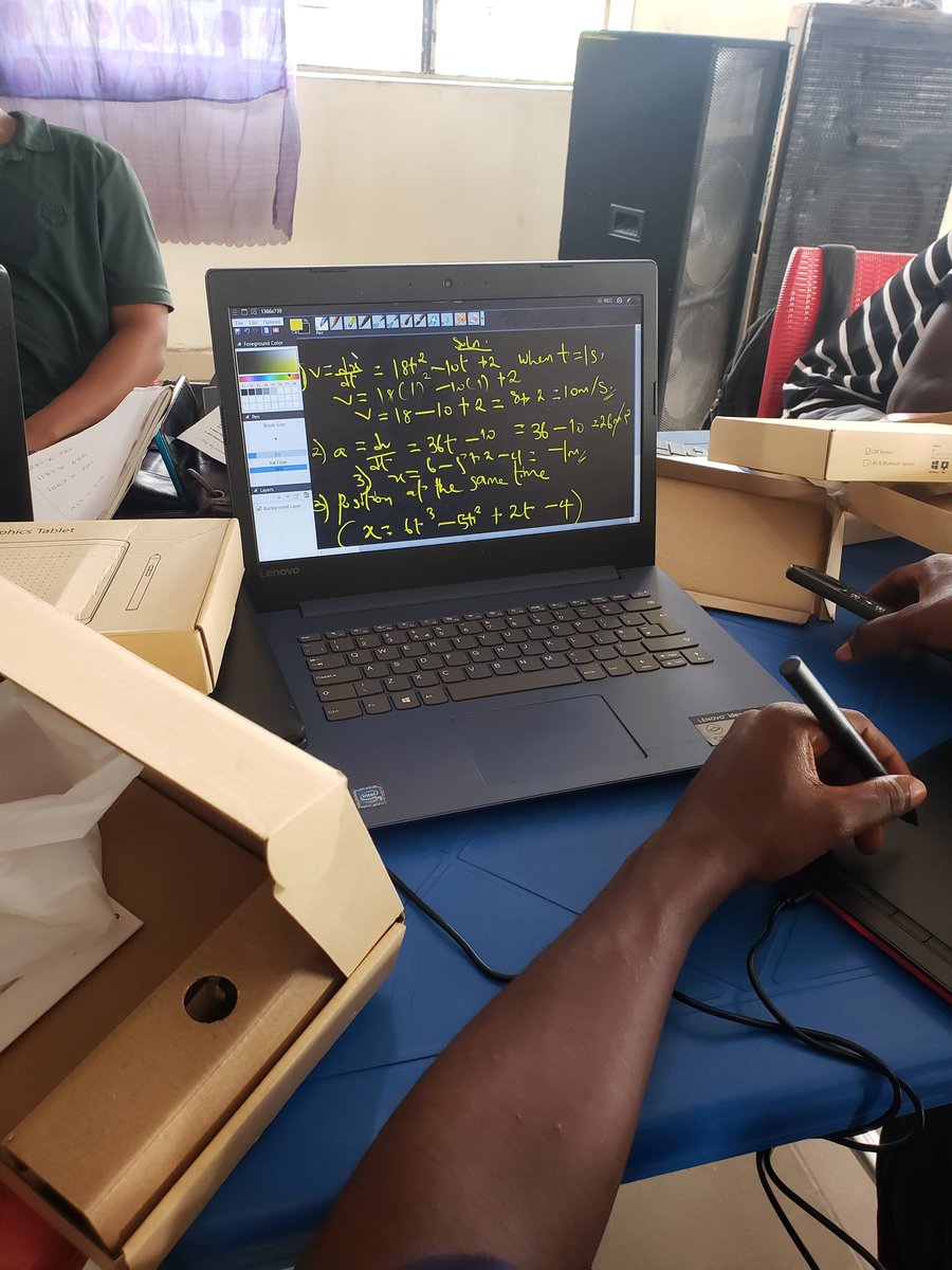 SteveGodstime's tweet photo. On 8th of February 🧭 2022,Our second set 👨‍✈️ of tutors training 🗡, on how to use our recording 🎬 and writing 📝 software💻 to create ✍🏿 content @college_app_  @davido
@wrblo #playmycourse
#collegeapp
#edtech
#teranext https://t.co/BZXbKNxAxo