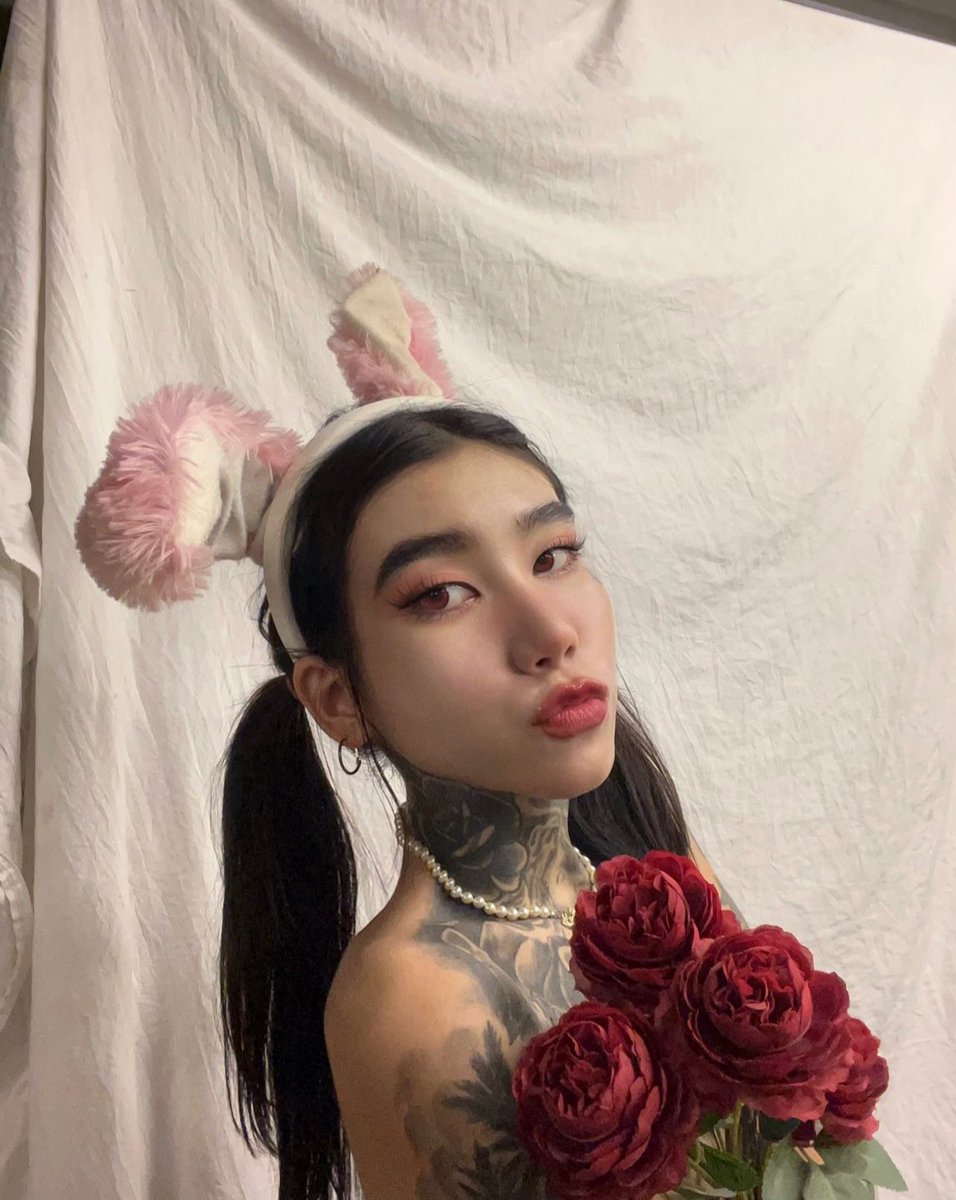 36Lalisa's tweet photo. ‘รัก’❤️กับ’หลง’มันต่างกันนะ🥀 https://t.co/Jv4OQsJTYY