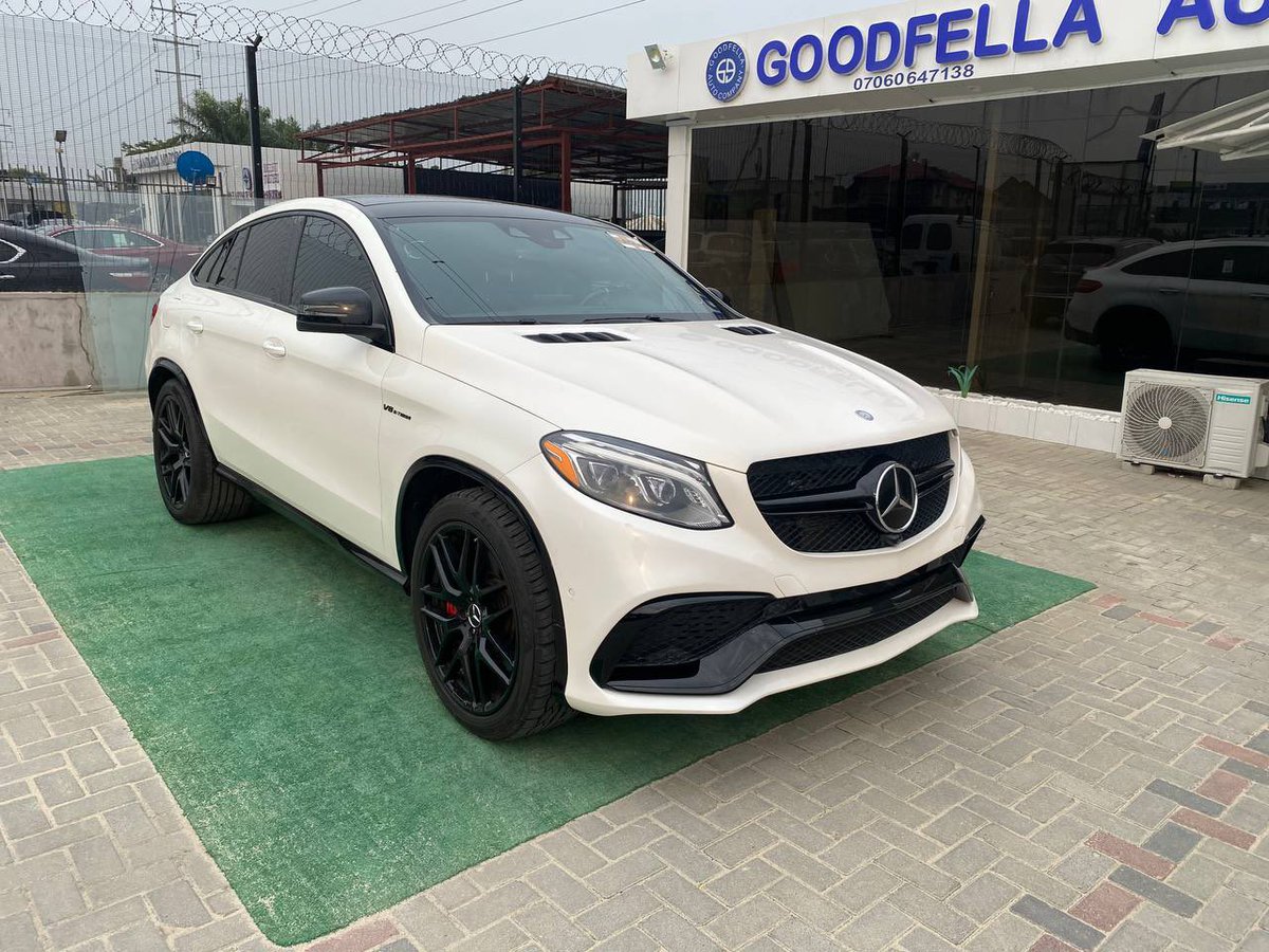 goodfellaautoc2's tweet photo. @davido @davido please patronize us, let’s be your auto plug 🙏🙏🙏 https://t.co/TQqT3lElva