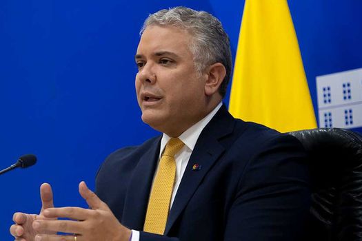 elespectador's tweet image. “Es robarse los ahorros de los ciudadanos”: Duque sobre idea pensional de Petro. bit.ly/3IfIZeb