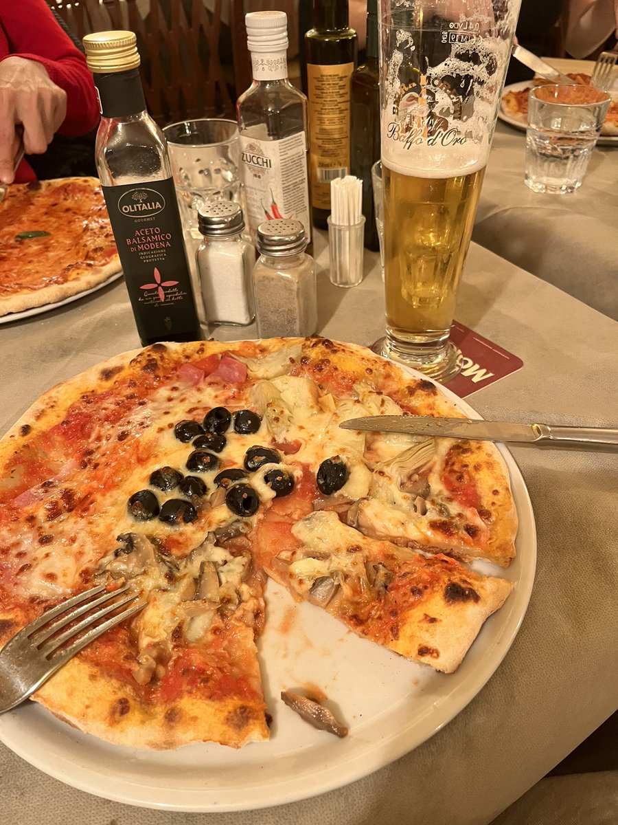 TeamGumball5's tweet photo. That’s it, when I get back to the States I’m eating all Pizza with a fork &amp; knife unlike you unsophisticated animals. Oh yeah and #PourEm. #Moretti https://t.co/B1lqEBjWU7