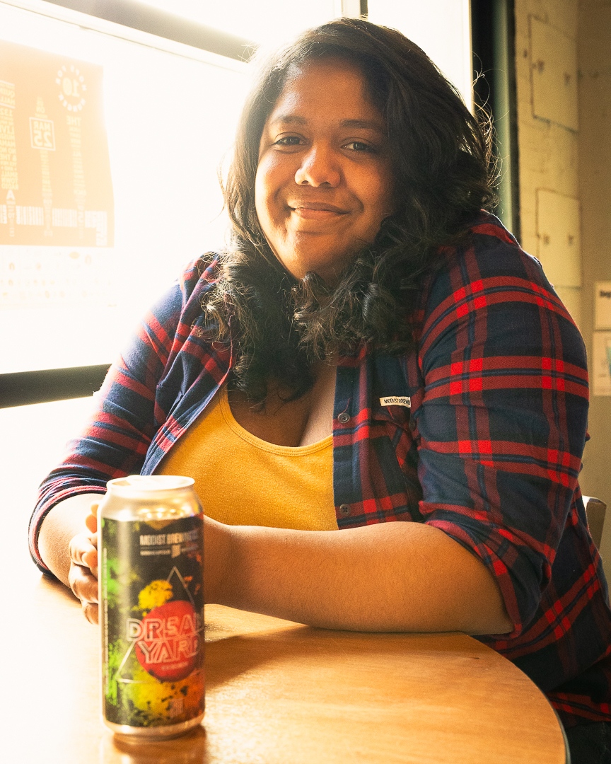 ModistBrewing's tweet photo. Meet our new HR/DEI Facilitator, Angelique (she/her/hers)! When sheβs not HRing and developing ways to create a more fair and inclusive workplace, this Dungeon Master is most likely crushing a squat rack and makinβ bellies ache from laughter with her improv group.
#craftaf https://t.co/npPUsrif8t
