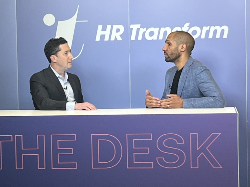 jennydoforno's tweet photo. The joys of the job!  Cheering on some of your favourite founders!

@alexlofton repping team @LandedHomes at HR Transform! 

IRL feels so good!

#HRT2022 #startups #founders https://t.co/wZR9bMpXJS