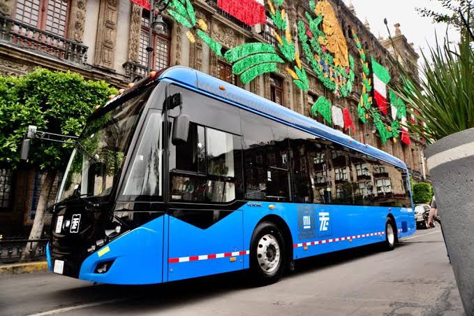 javulov's tweet photo. Lo que Sheinbaum esta logrando en CDMX es de proporciones épicas, en 3 años logró renovar gran parte de la flota de transporte en la ciudad, dos líneas de cablebus, plantas recicladoras, parques, mejoramiento urbano y una clara mejora en seguridad.
Sheinbaum será presidenta. https://t.co/T79AqUkAZY