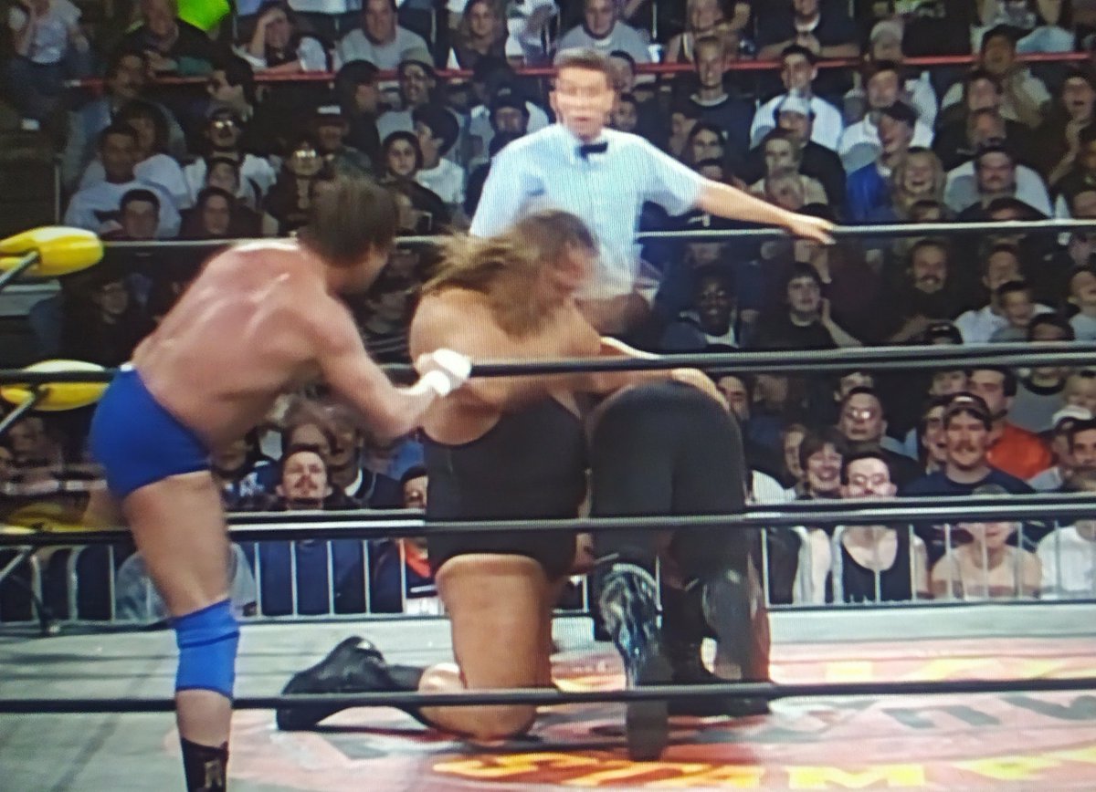 DimitriDuCatch's tweet photo. -"The entire world wanted to see that happen!"
-Non.
#springstampede98 #batmatch #MNW https://t.co/TDb7XehlMj